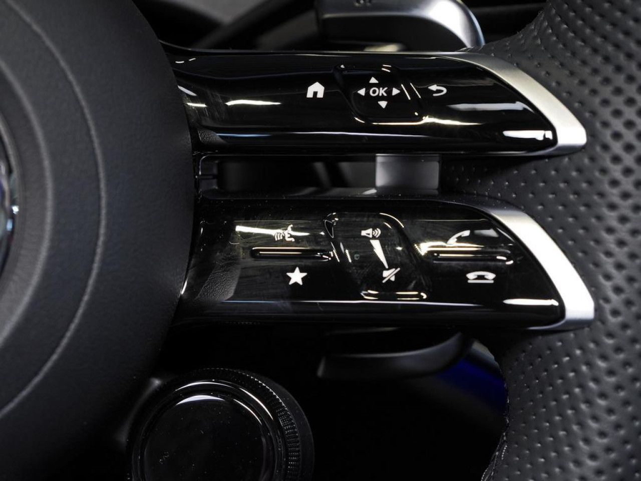 Mercedes-Benz E-Klasse – Bild 10