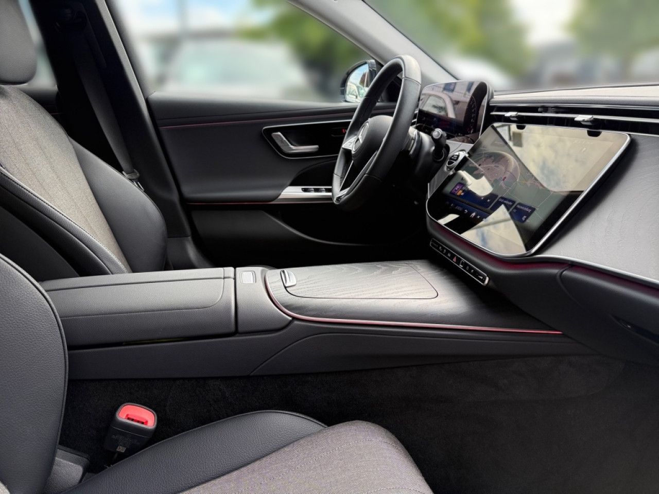 Mercedes-Benz E-Klasse – Bild 10