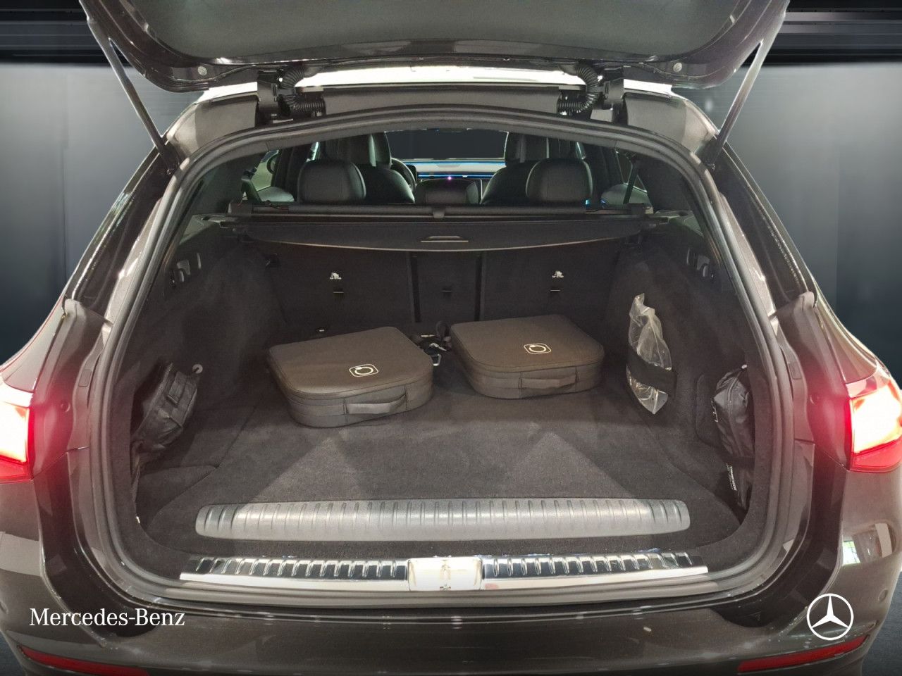 Mercedes-Benz E-Klasse – Bild 13