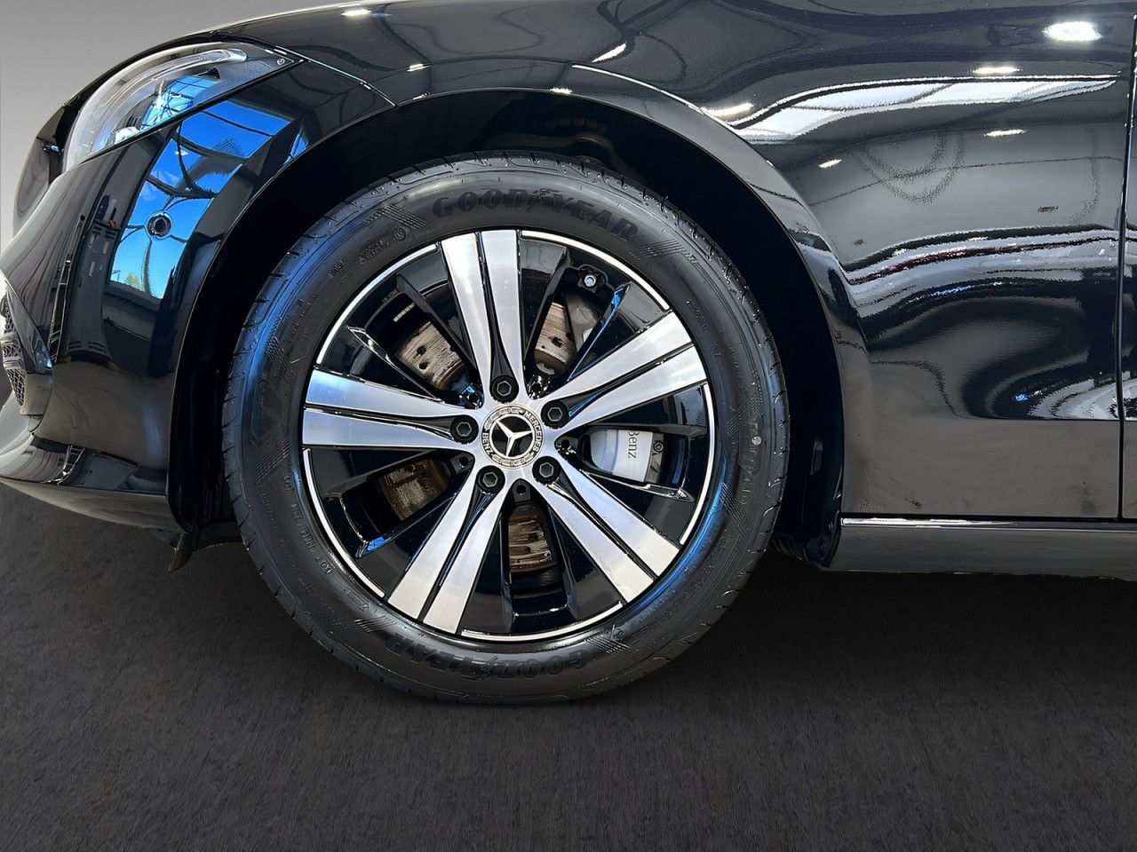 Mercedes-Benz C-Klasse – Bild 3
