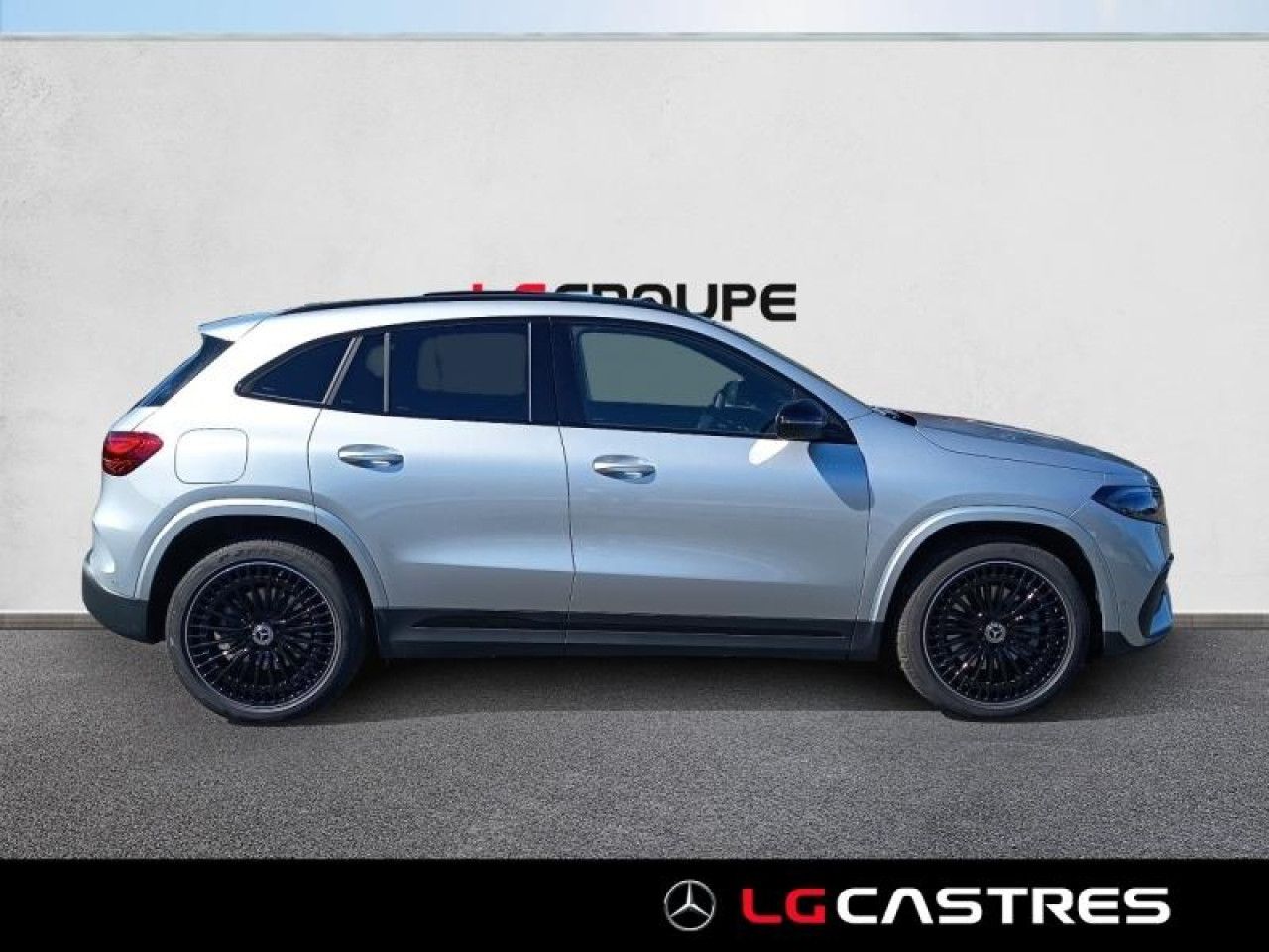 Photo du v&eacute;hicule 8 / 18