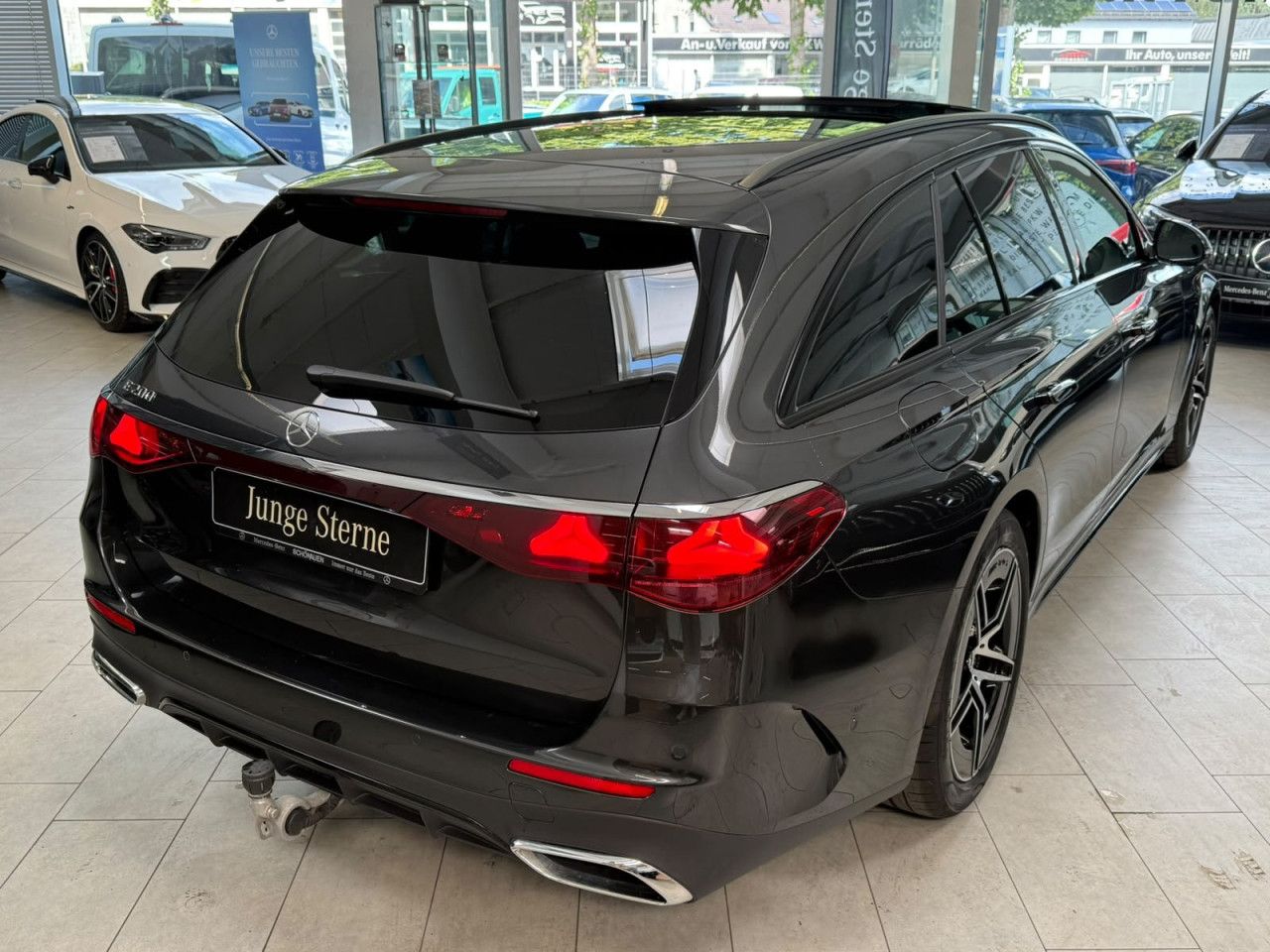 Mercedes-Benz E-Klasse – Bild 17