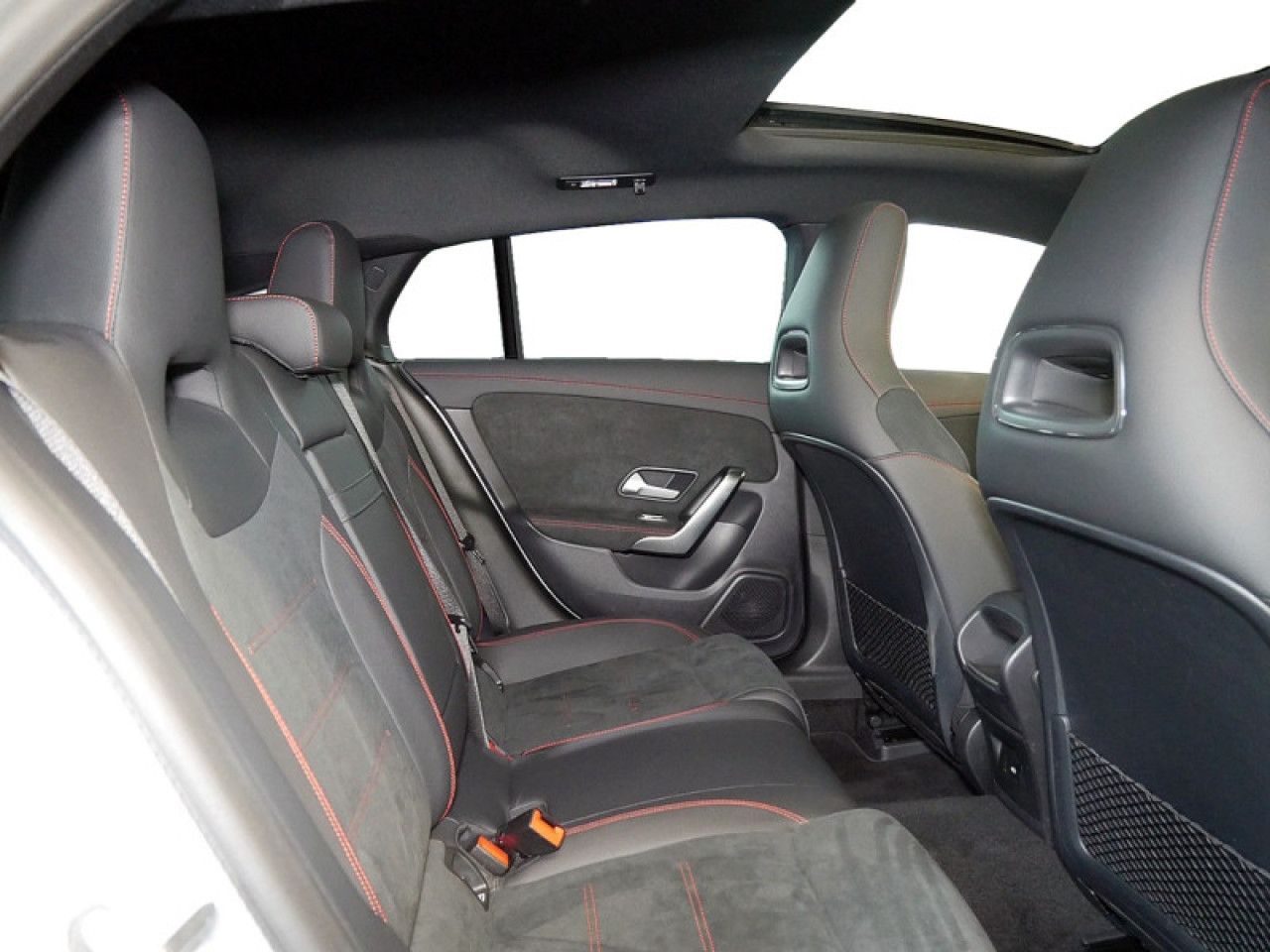 Mercedes-Benz CLA – Bild 5