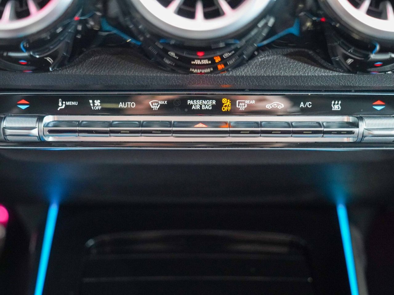 Fahrzeugbild 24 / 30