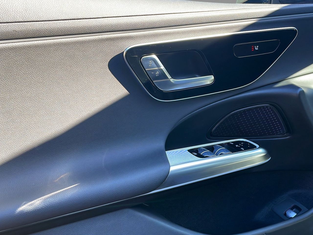 Mercedes-Benz E-Klasse – Bild 17