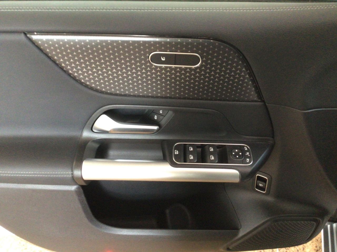 Fahrzeugbild 13 / 16