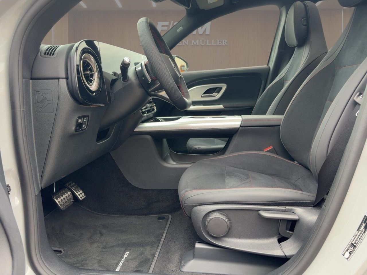 Mercedes-Benz GLB – Bild 6
