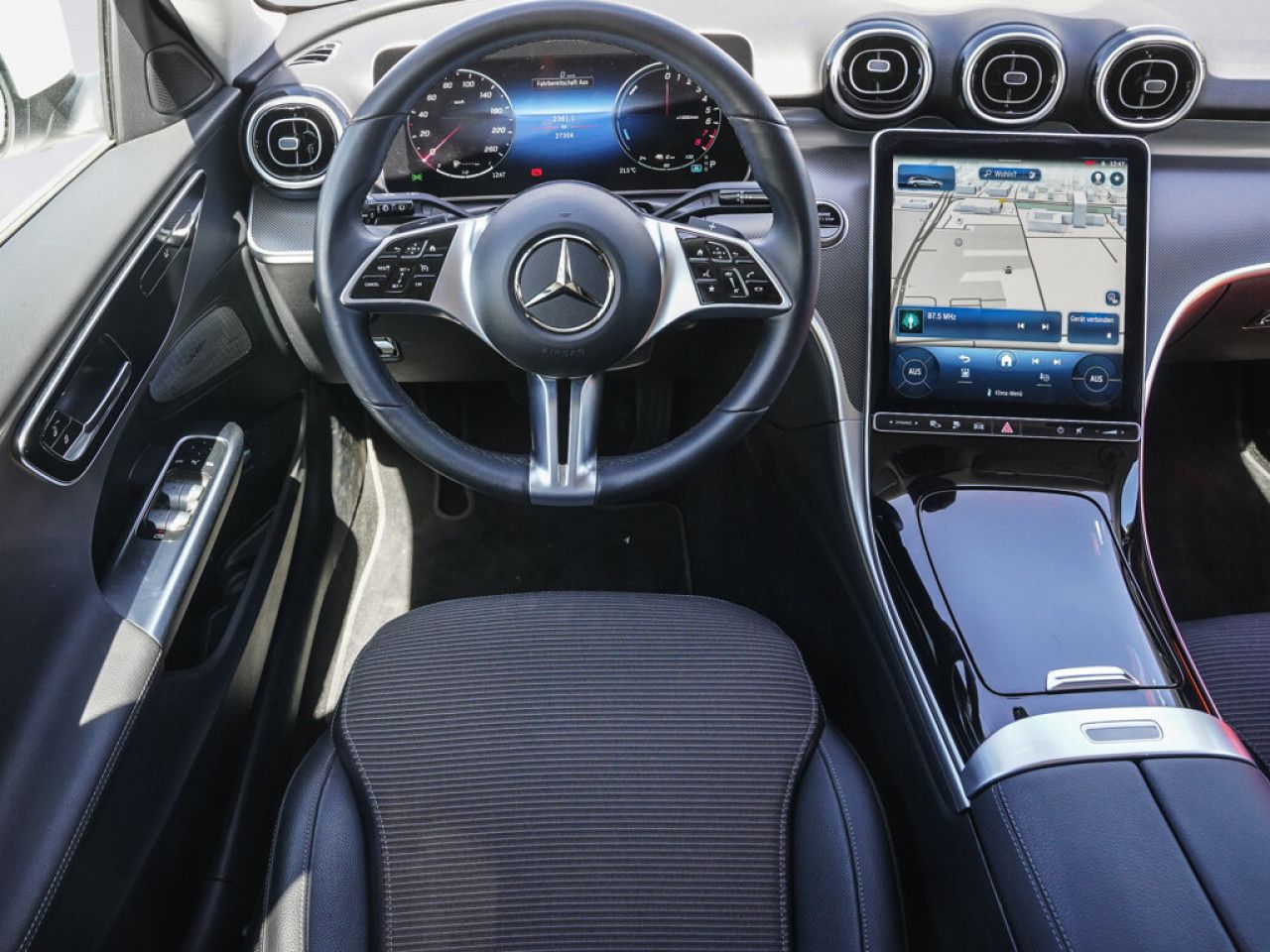 Mercedes-Benz C-Klasse – Bild 8