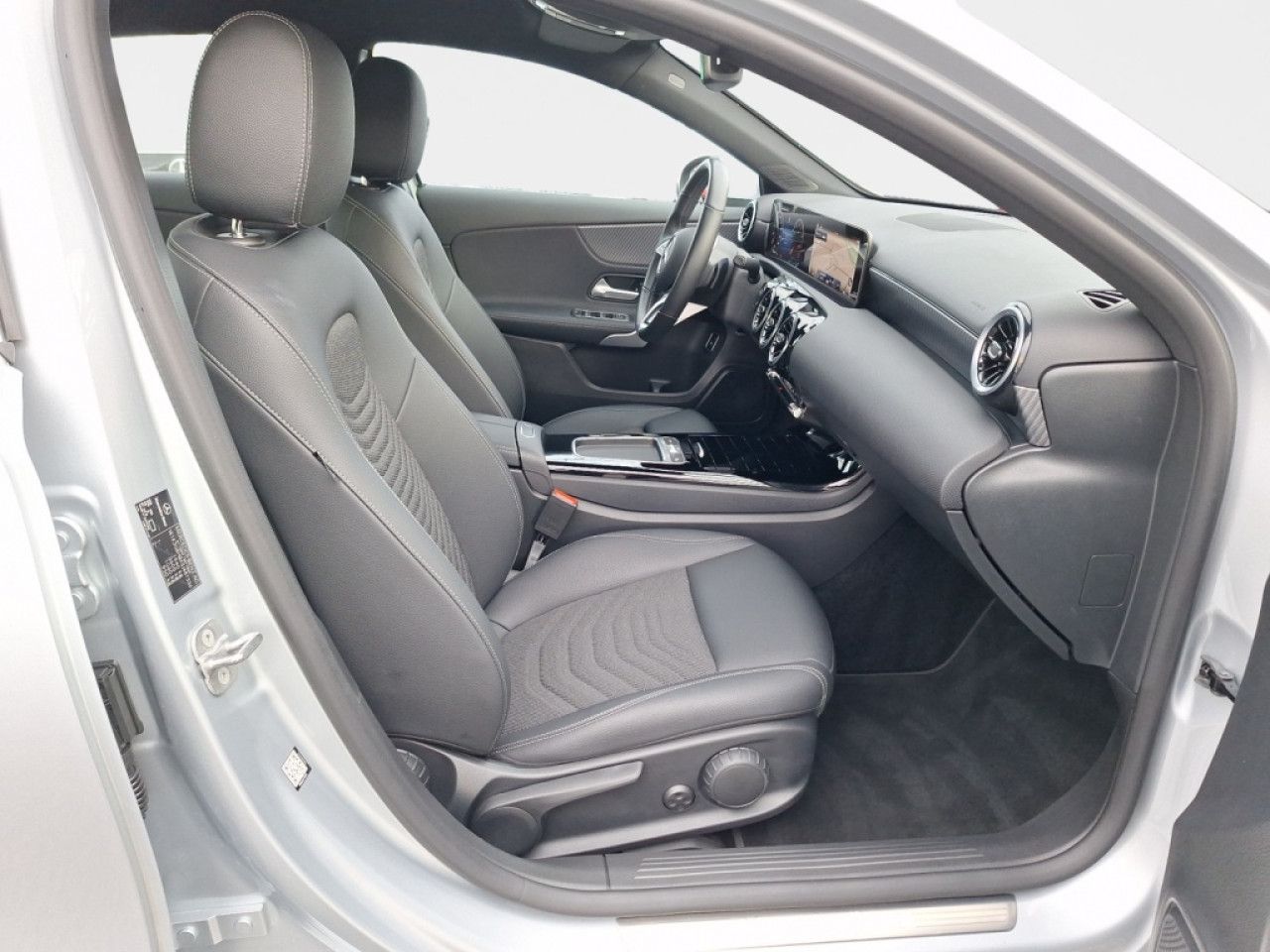 Mercedes-Benz A-Klasse – Bild 16