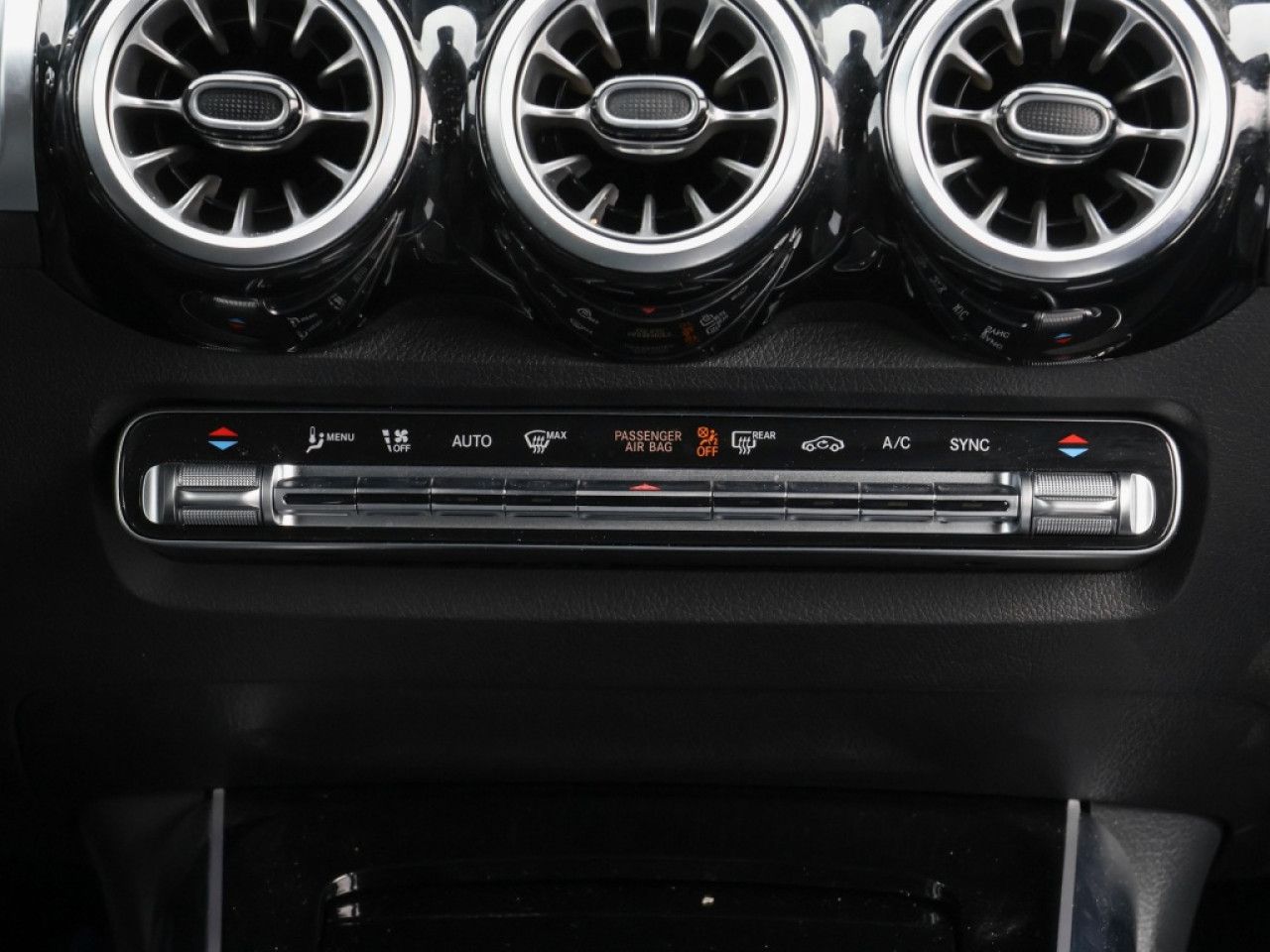 Mercedes-Benz GLB – Bild 10
