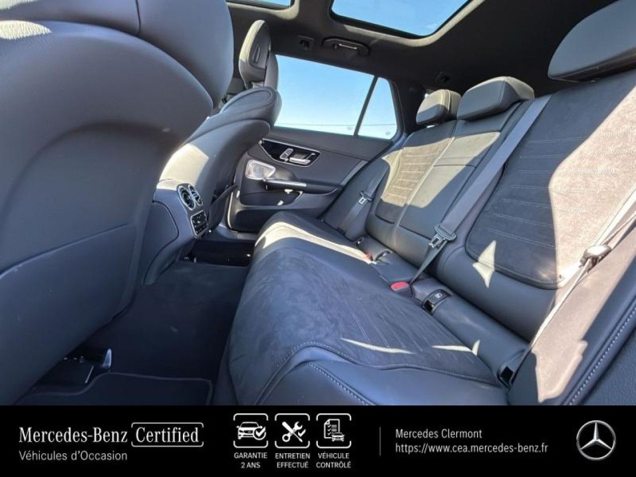 Photo du v&eacute;hicule 17 / 18