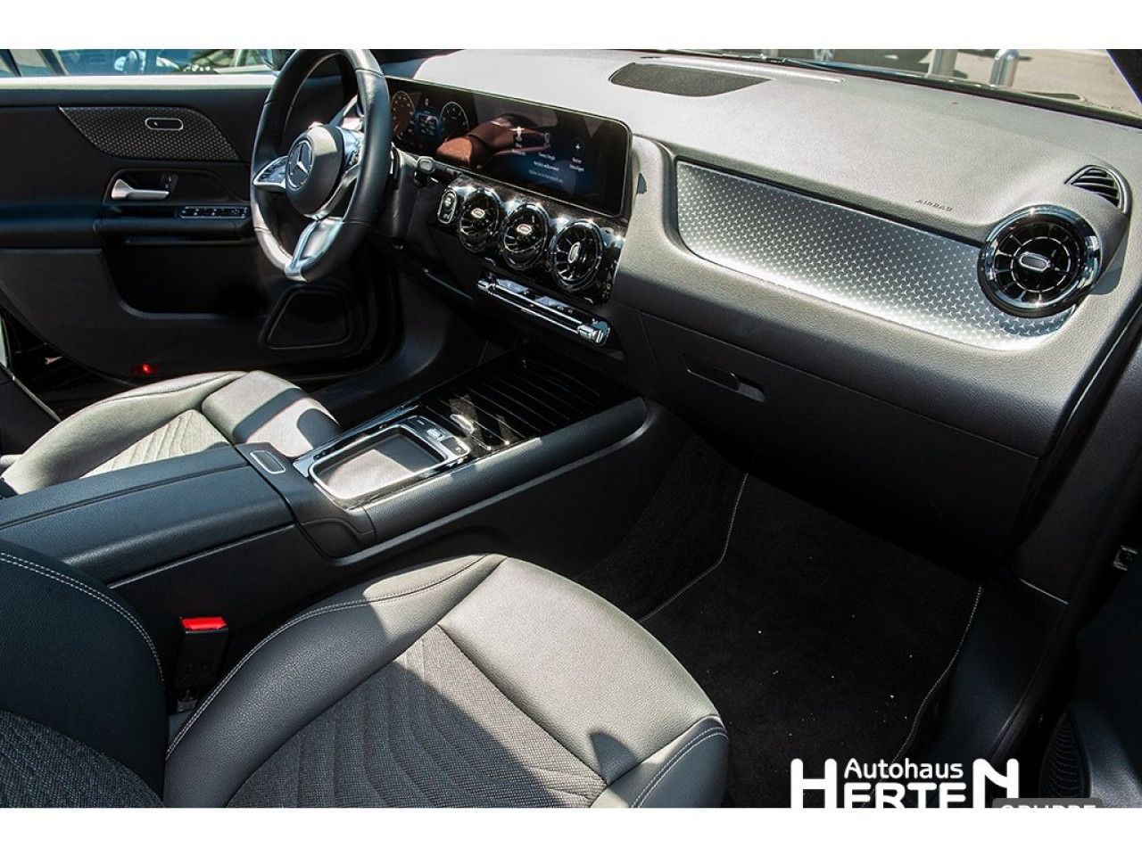Mercedes-Benz GLA – Bild 8