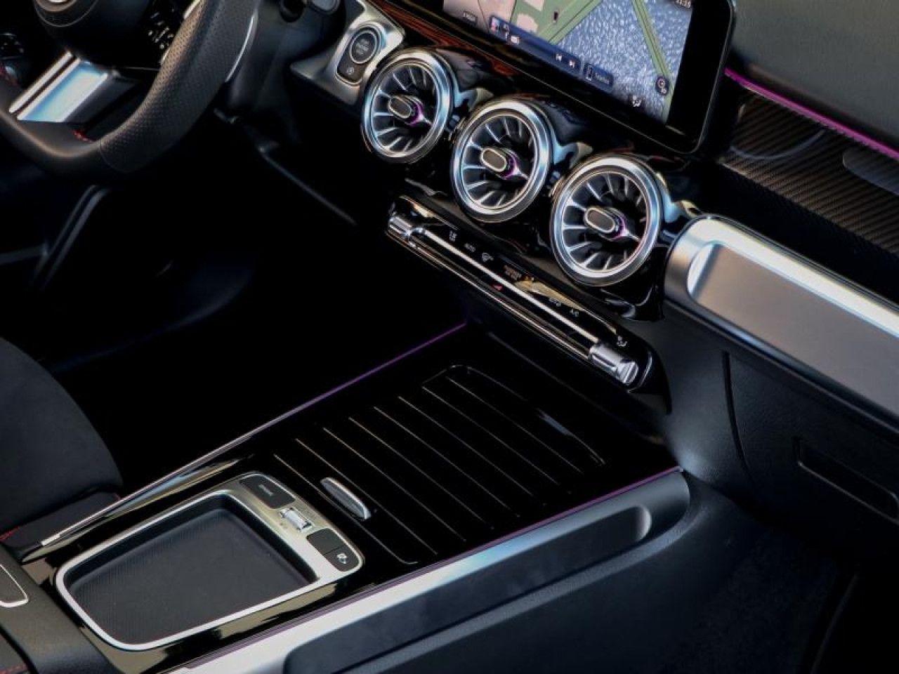 Photo du v&eacute;hicule 17 / 18