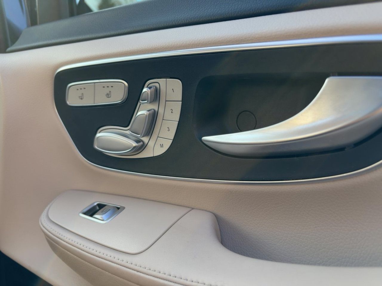 Fahrzeugbild 15 / 24