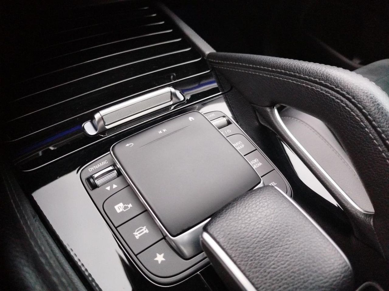 Zdjęcie pojazdu 21 / 28