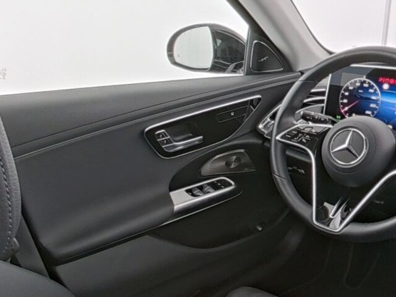 Mercedes-Benz E-Klasse – Bild 9