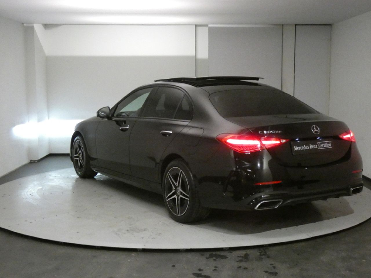 Photo du v&eacute;hicule 7 / 18