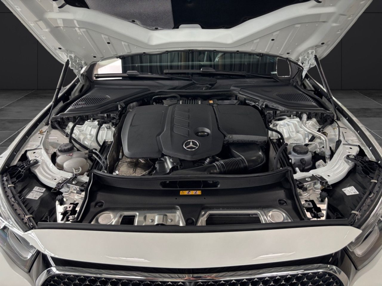 Mercedes-Benz E-Klasse – Bild 21