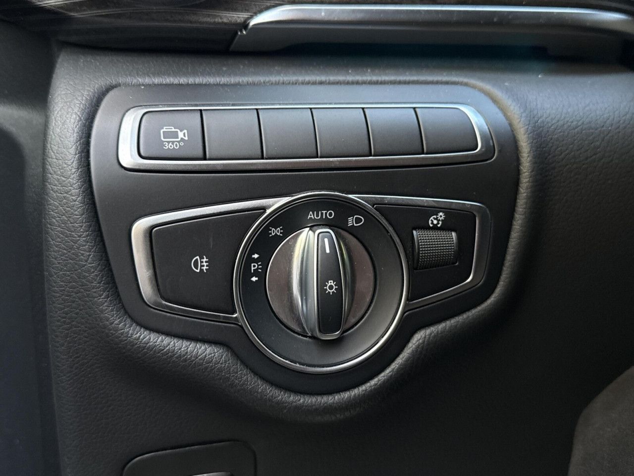 Zdjęcie pojazdu 21 / 24