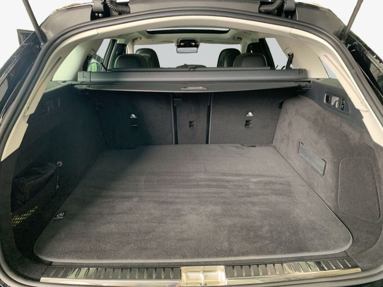 Mercedes-Benz E-Klasse – Bild 8