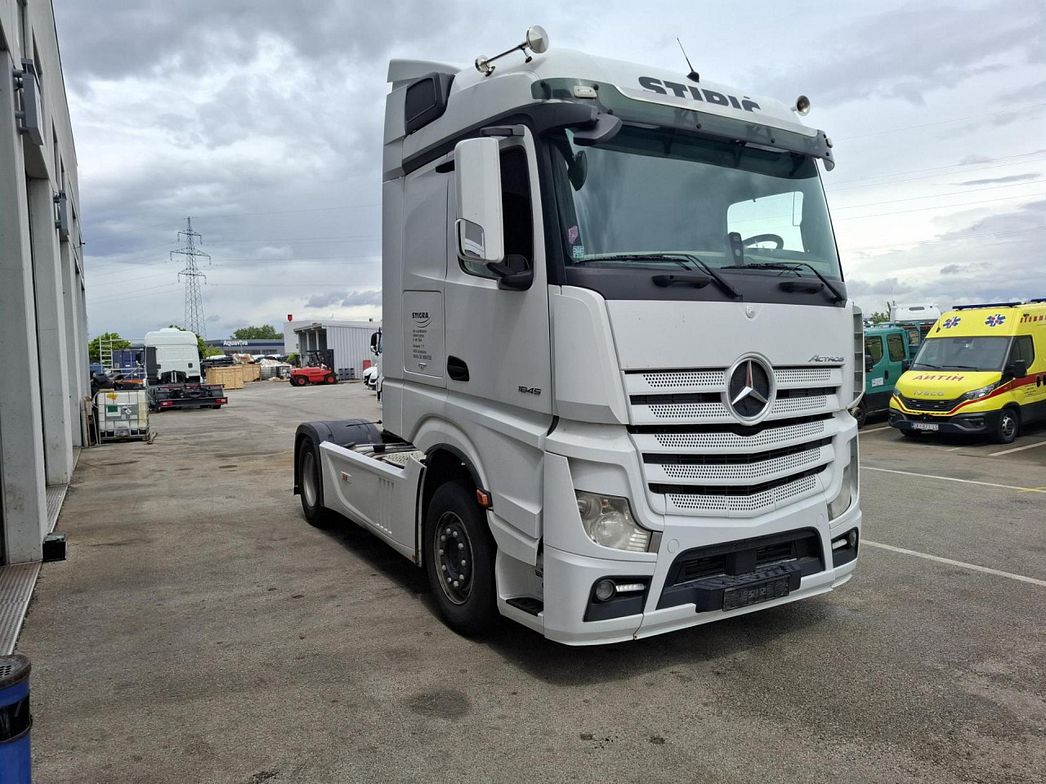 Mercedes-Benz | ACTROS 1845