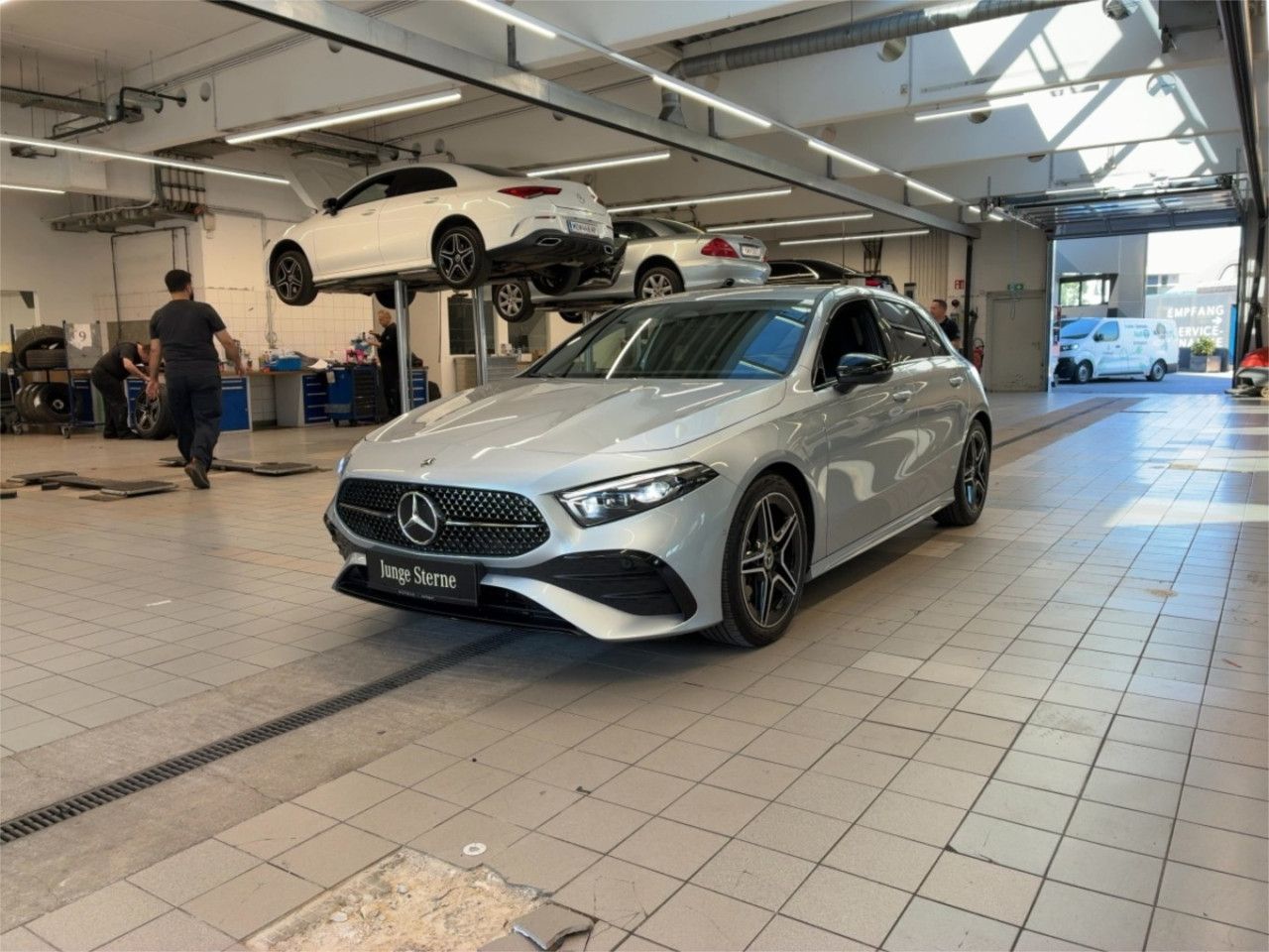 Fahrzeugbild 1 / 8
