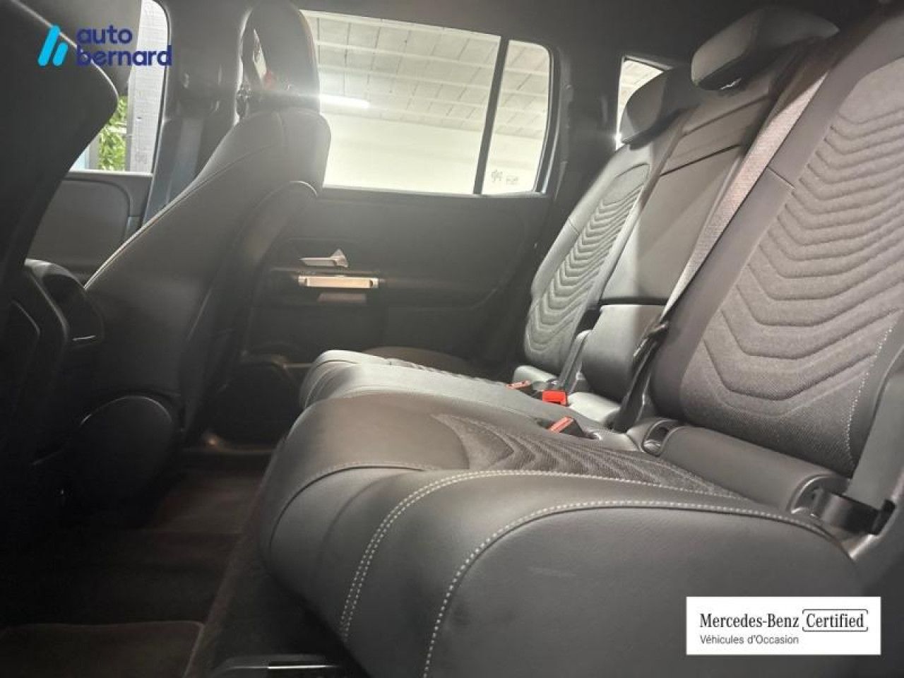 Photo du v&eacute;hicule 10 / 17