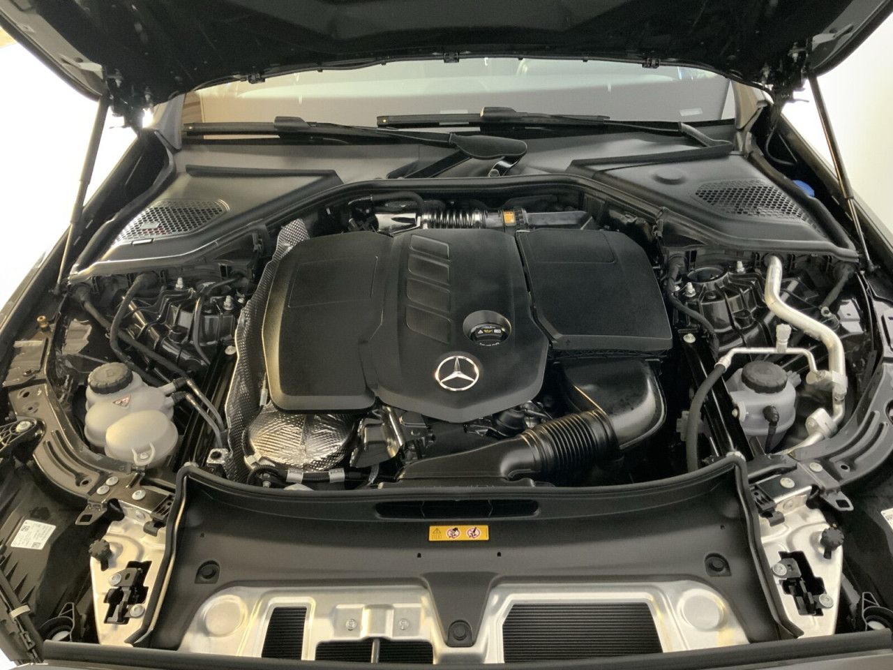 Mercedes-Benz E-Klasse – Bild 13