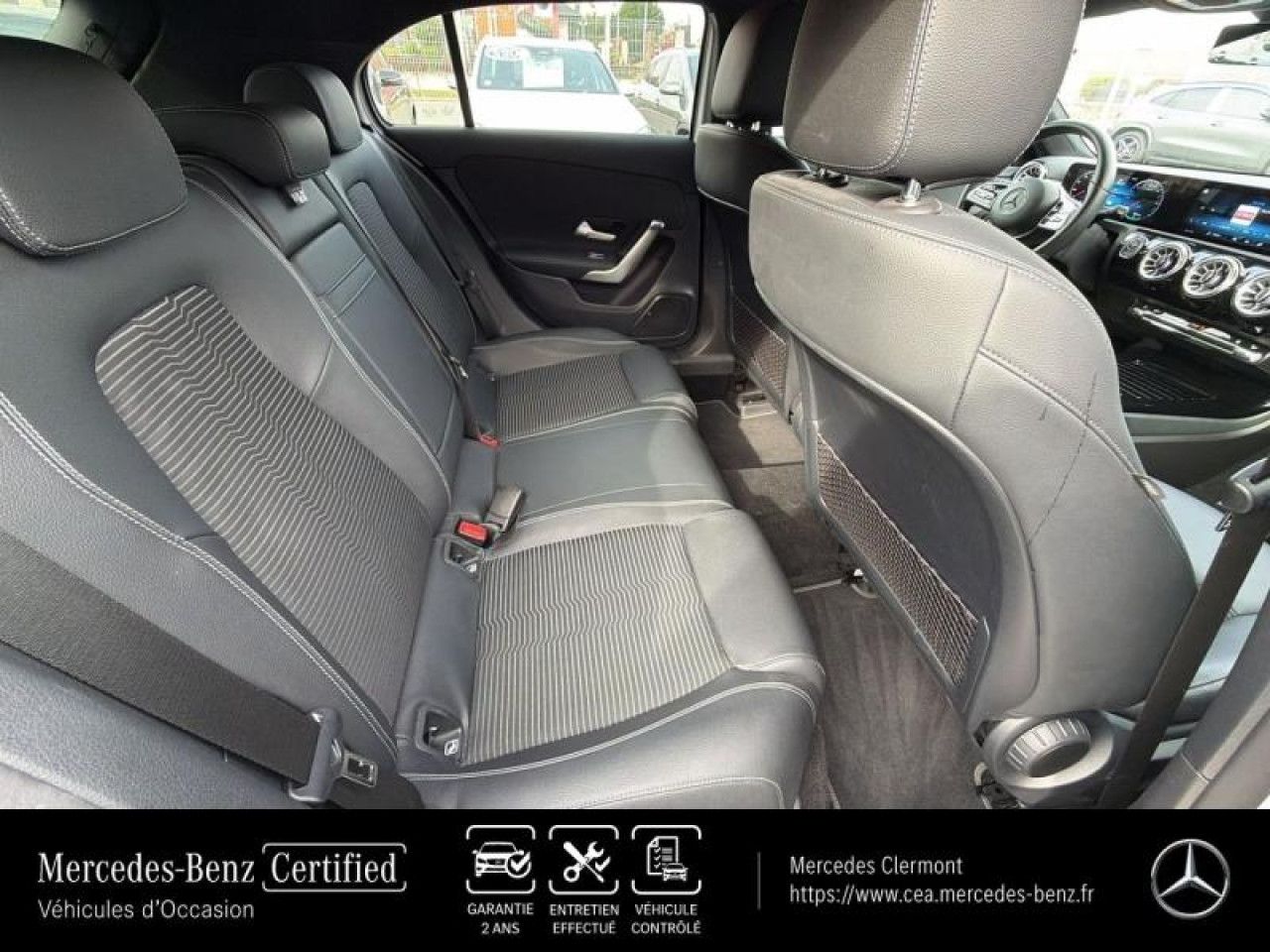 Photo du v&eacute;hicule 18 / 18