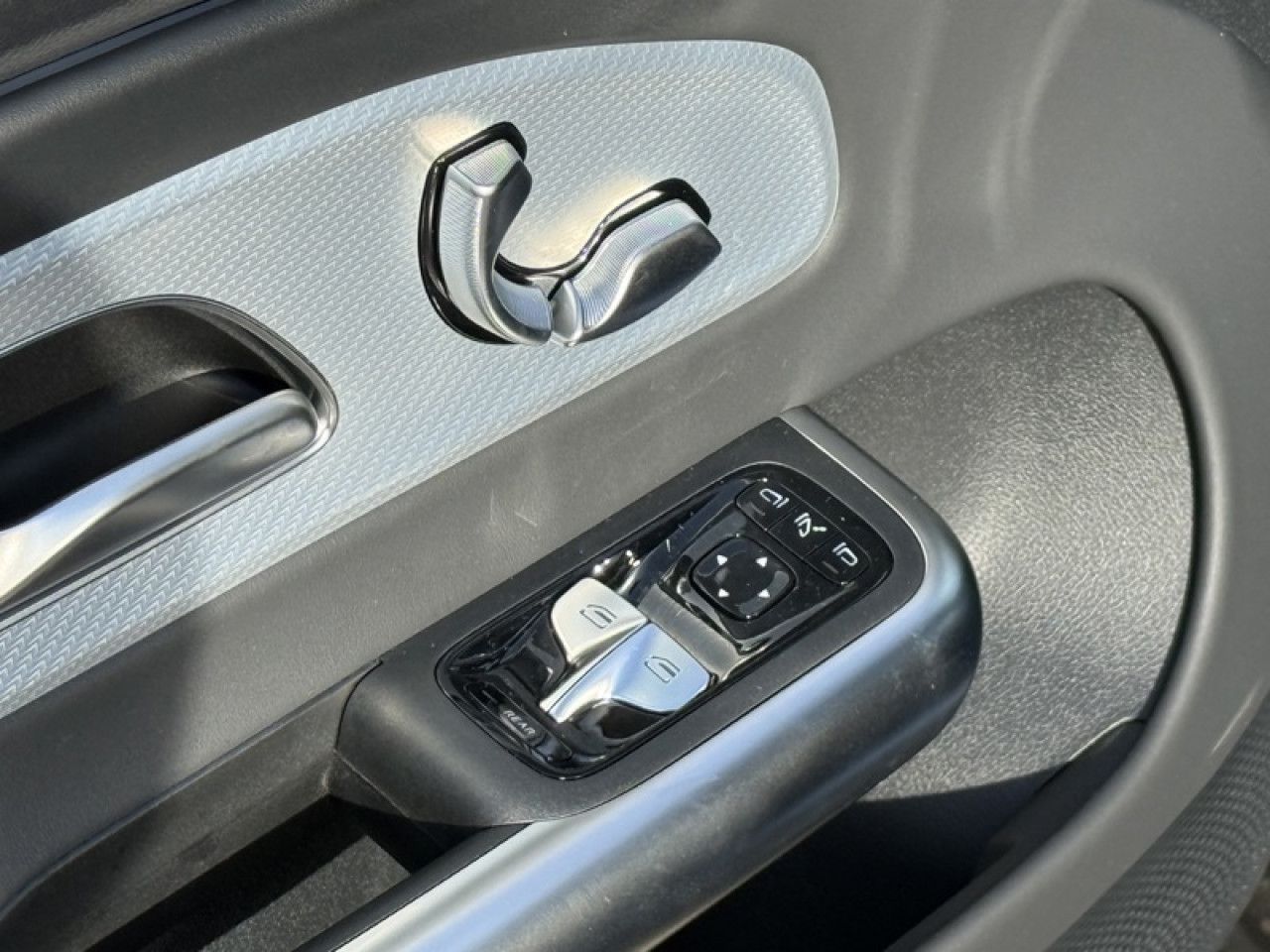 Photo du v&eacute;hicule 16 / 18