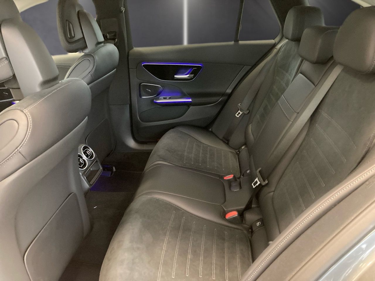 Mercedes-Benz C-Klasse – Bild 14