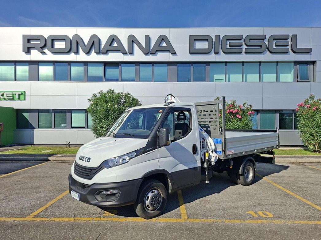IVECO | 35C14 CABINATO CON GRU