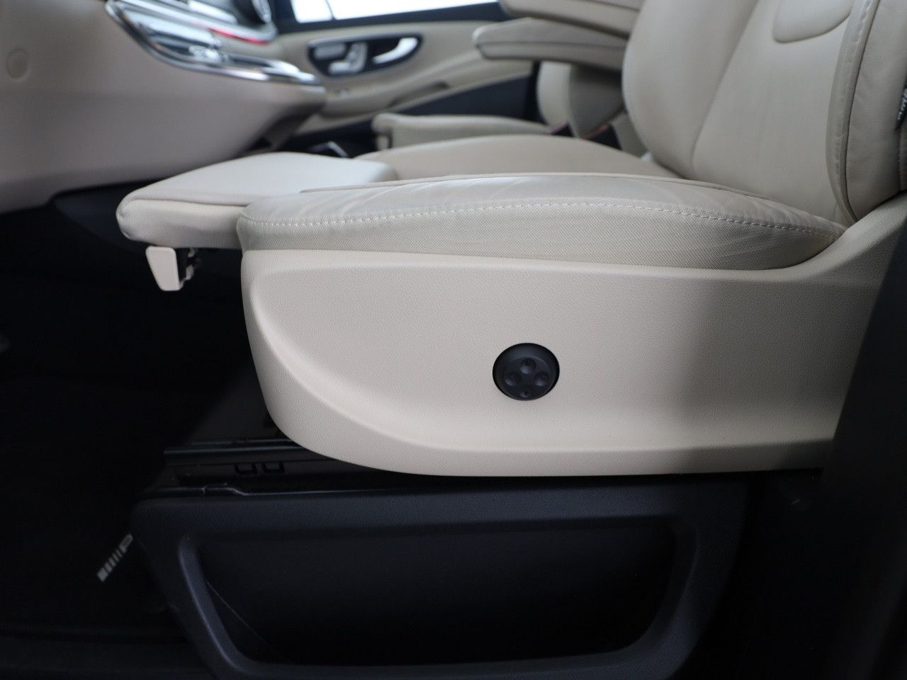 Fahrzeugbild 17 / 25