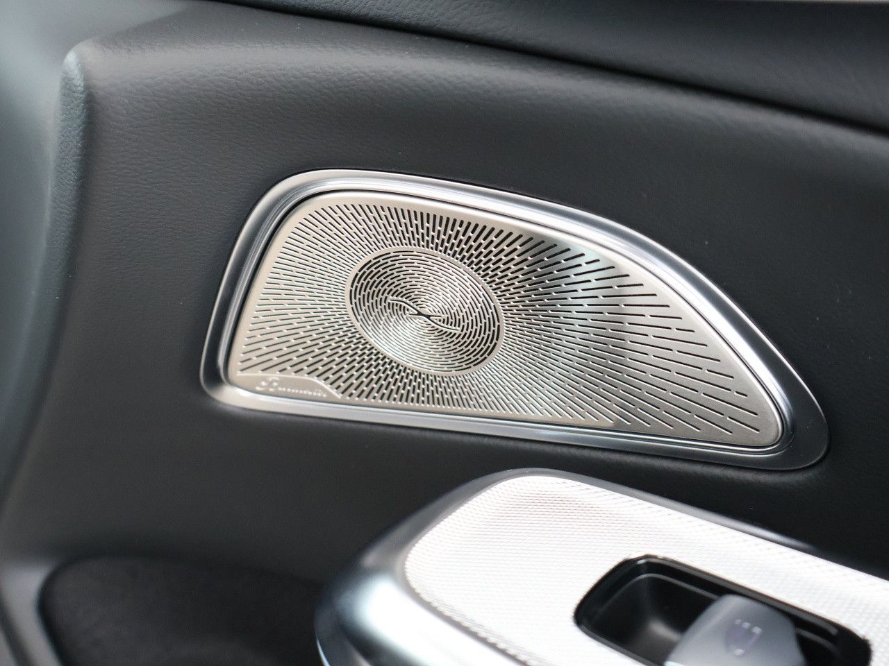 Mercedes-Benz E-Klasse – Bild 18