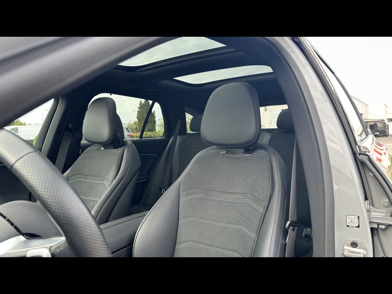 Mercedes-Benz E-Klasse – Bild 13