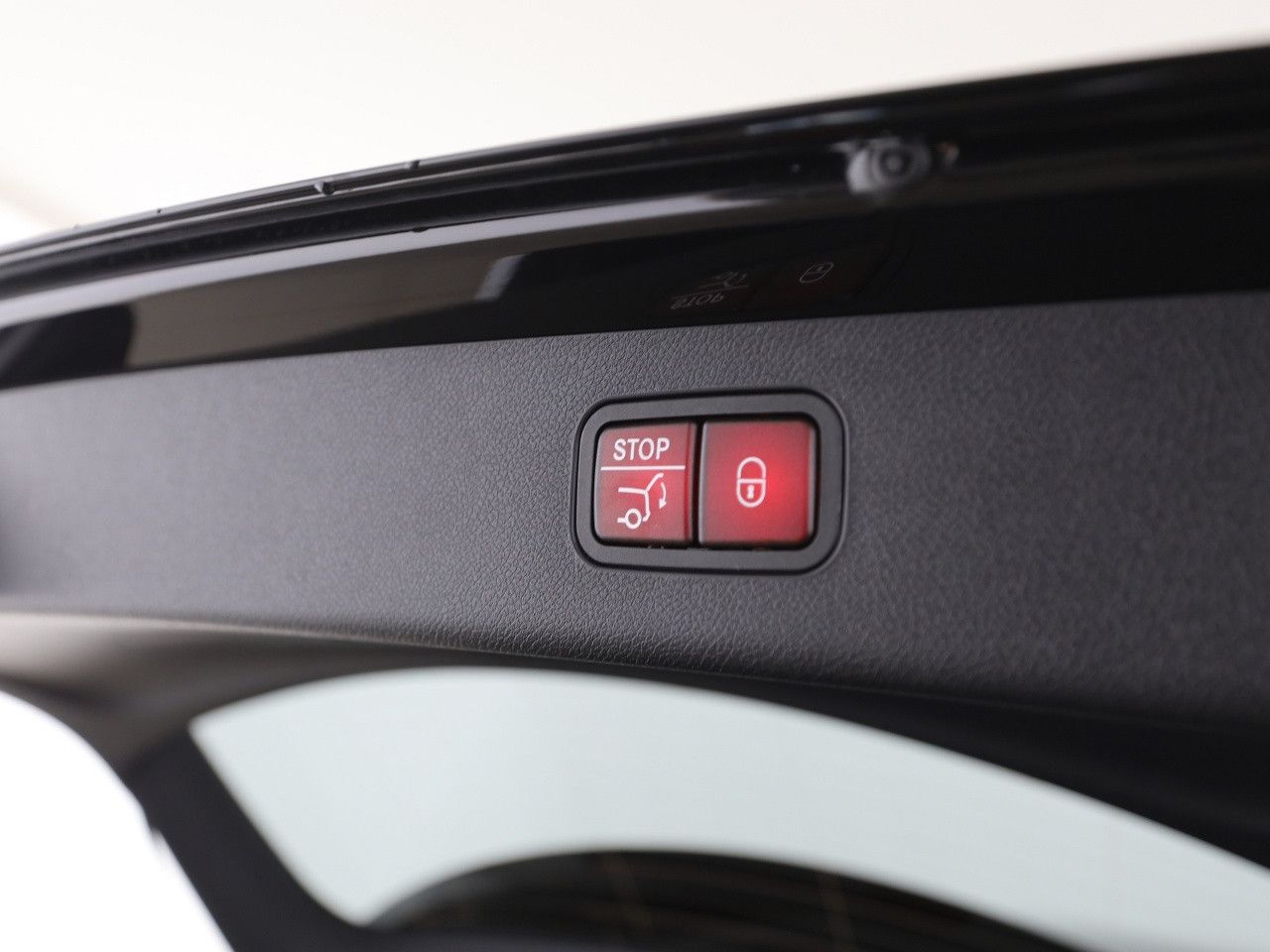 Mercedes-Benz E-Klasse – Bild 21