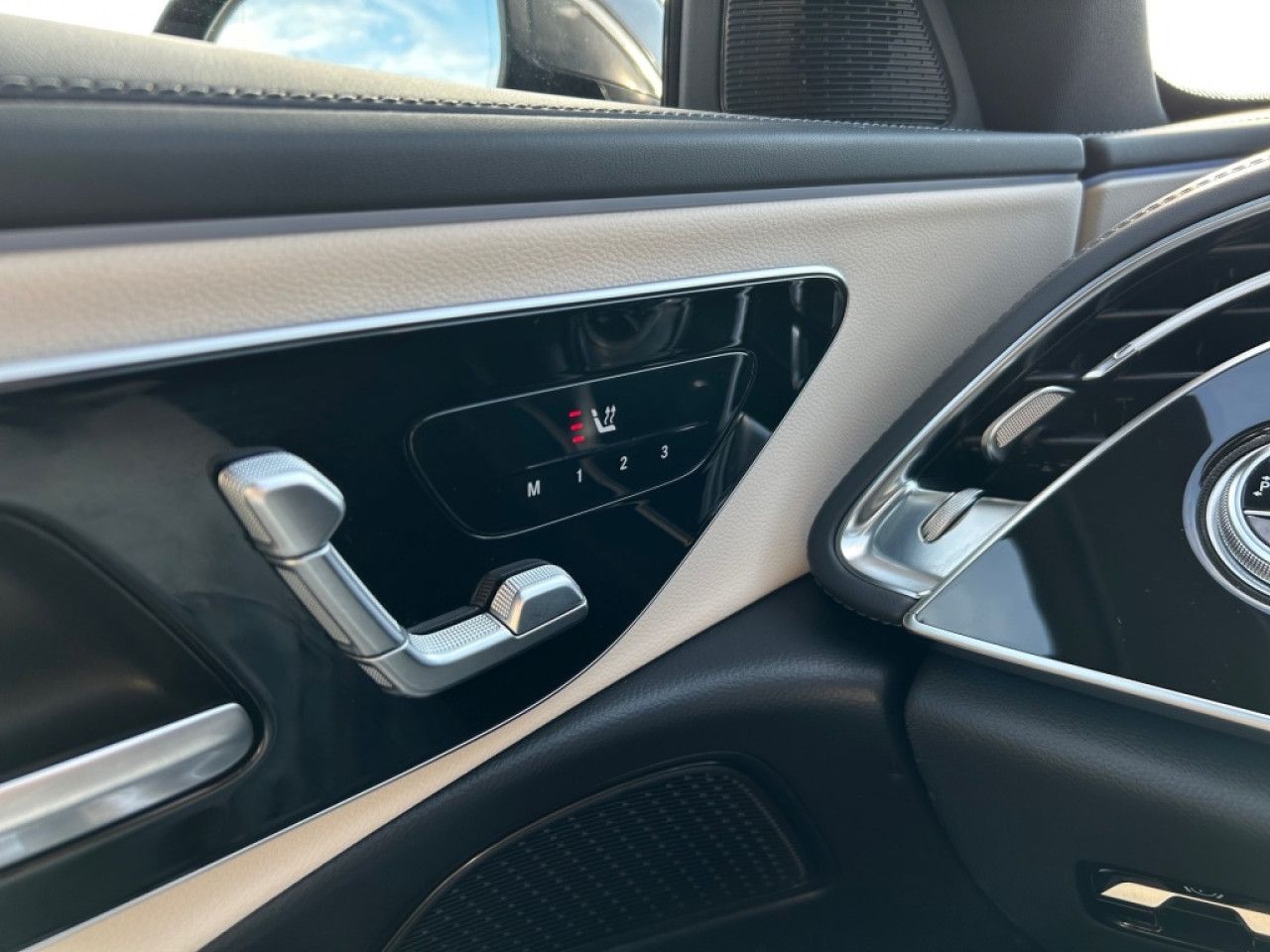 Mercedes-Benz E-Klasse – Bild 17