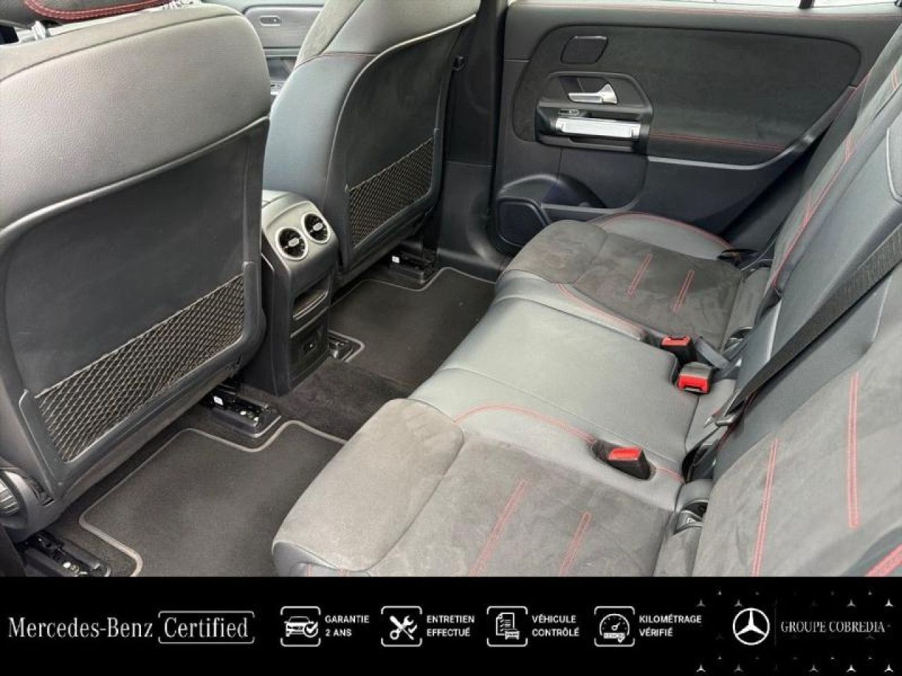 Photo du v&eacute;hicule 10 / 18