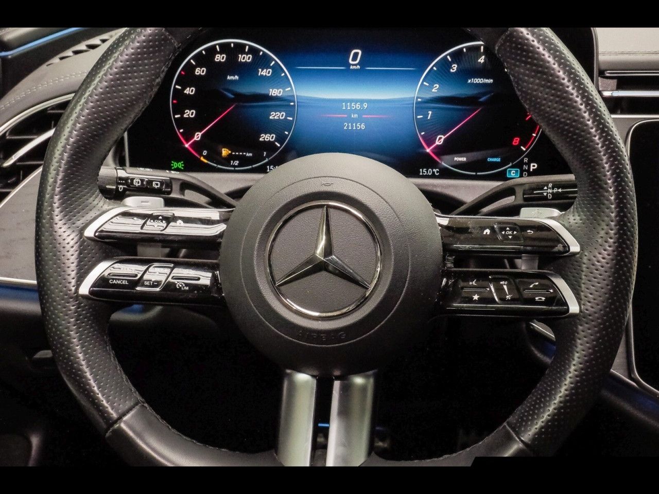 Mercedes-Benz E-Klasse – Bild 13