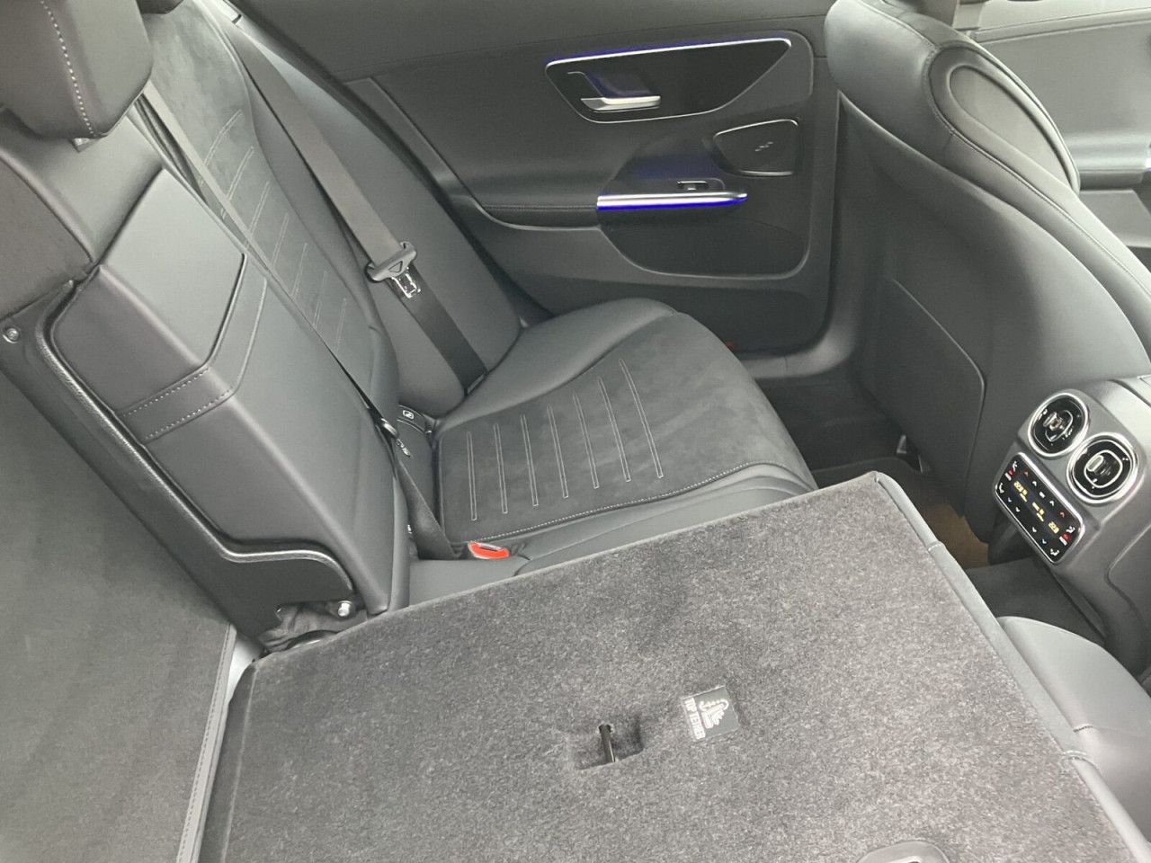 Mercedes-Benz C-Klasse – Bild 7