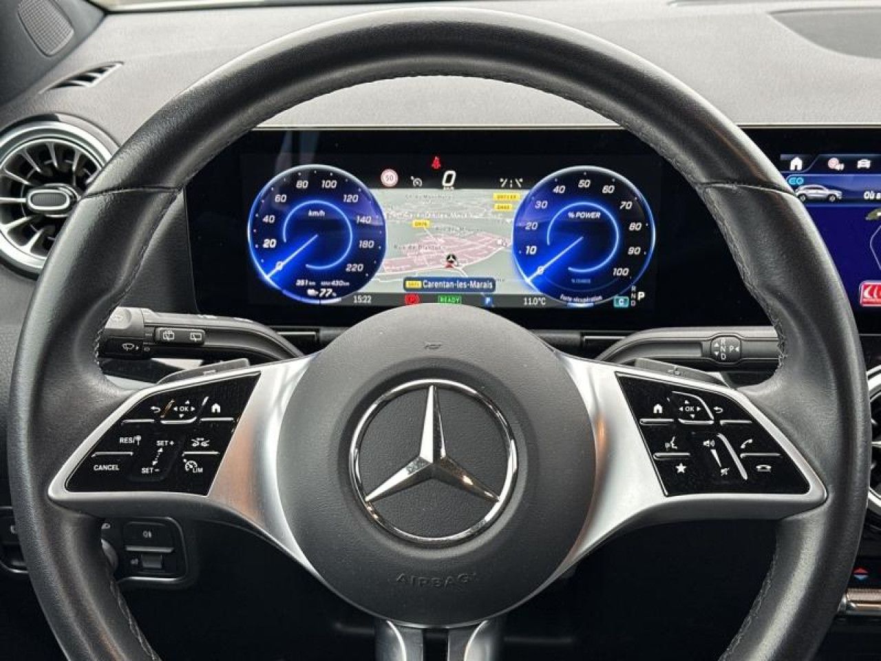 Photo du v&eacute;hicule 9 / 18