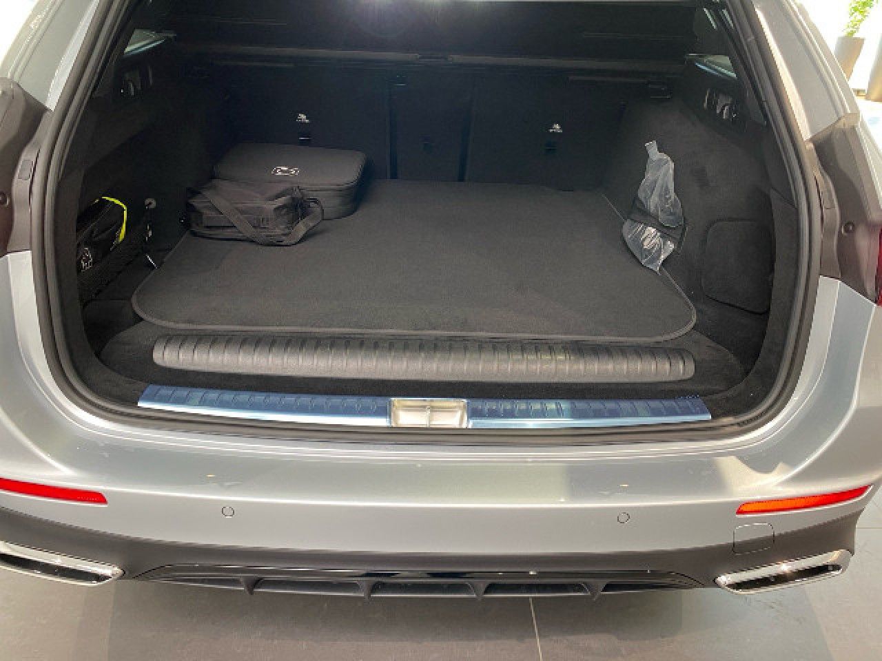 Mercedes-Benz E-Klasse – Bild 11