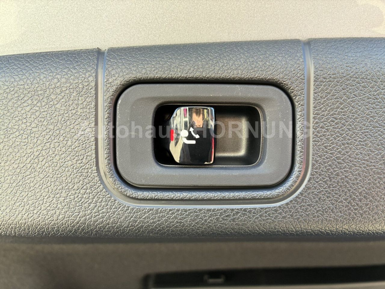Mercedes-Benz E-Klasse – Bild 4