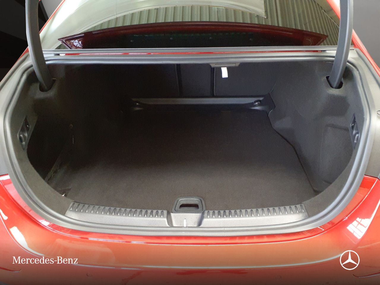 Mercedes-Benz E-Klasse – Bild 15