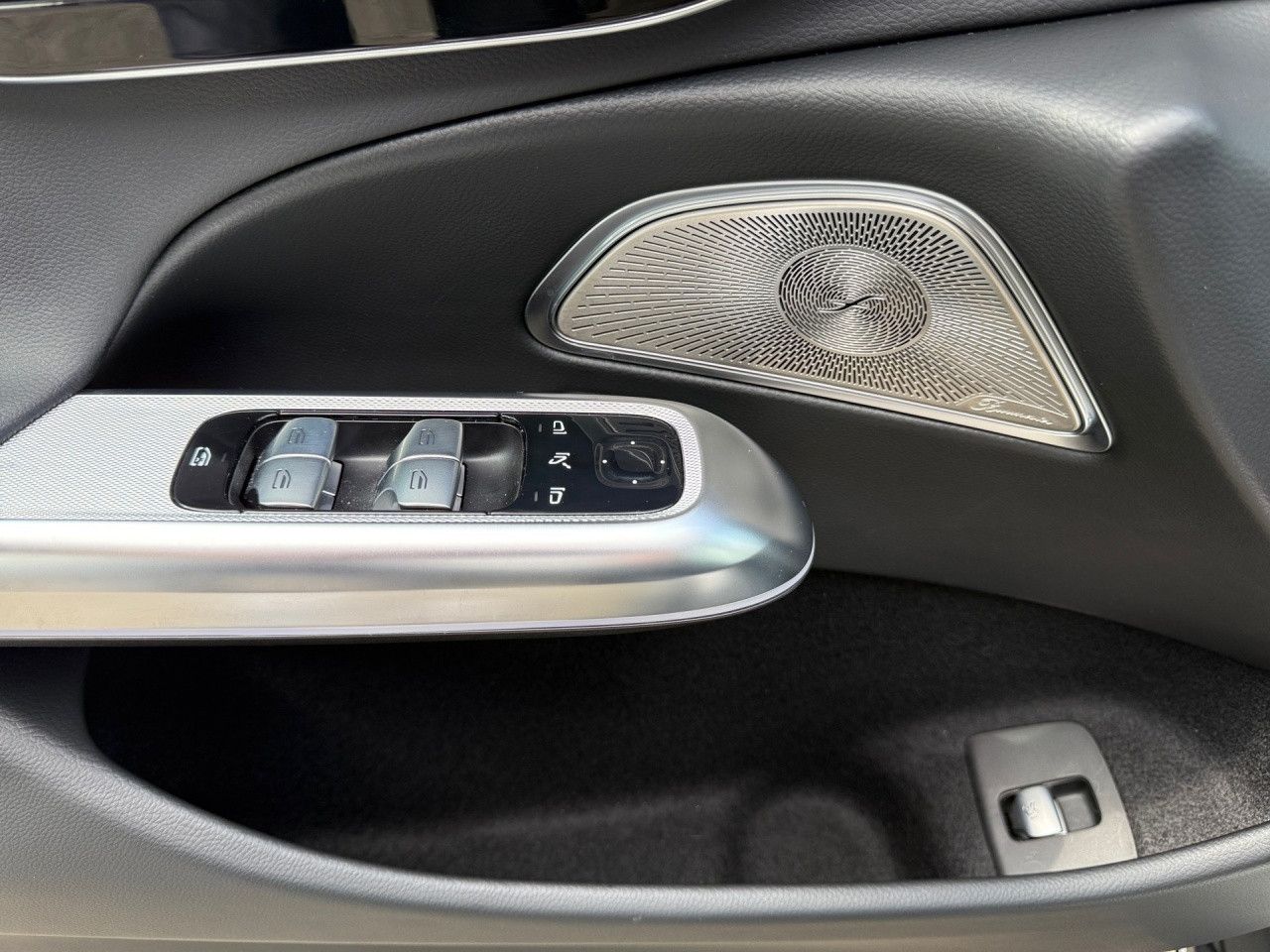 Mercedes-Benz E-Klasse – Bild 11