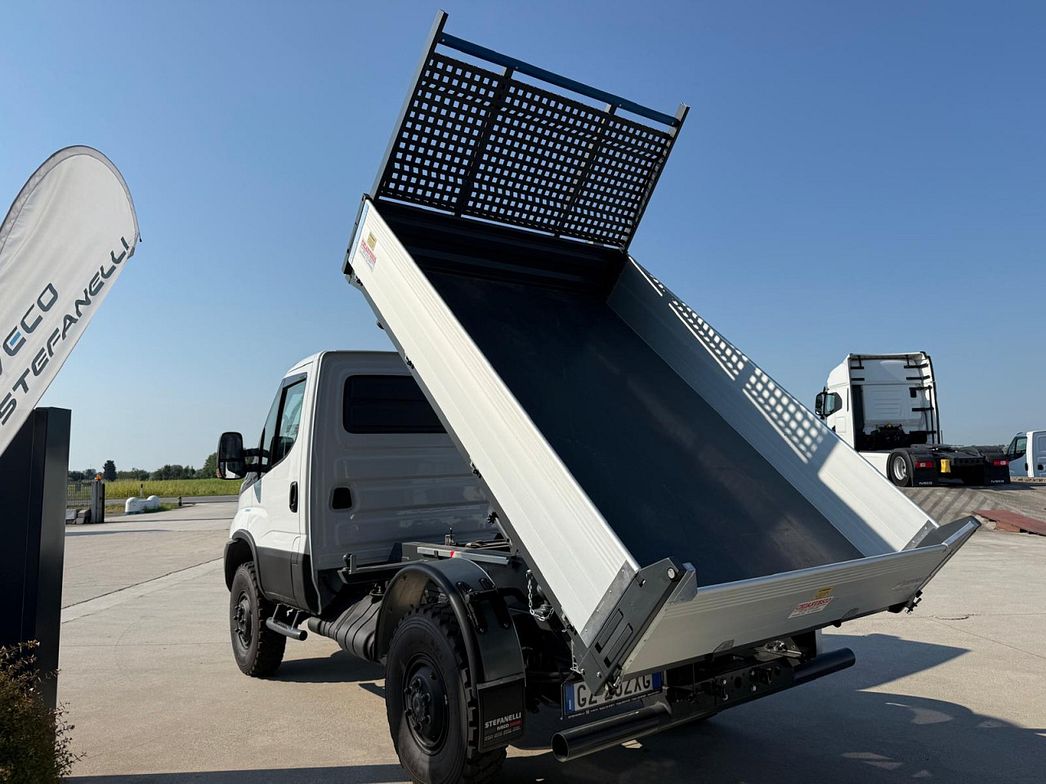 IVECO | DAILY 35S18 H 4X4 RIB. TRILATERALE