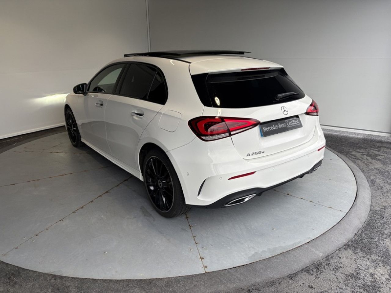 Photo du v&eacute;hicule 7 / 18