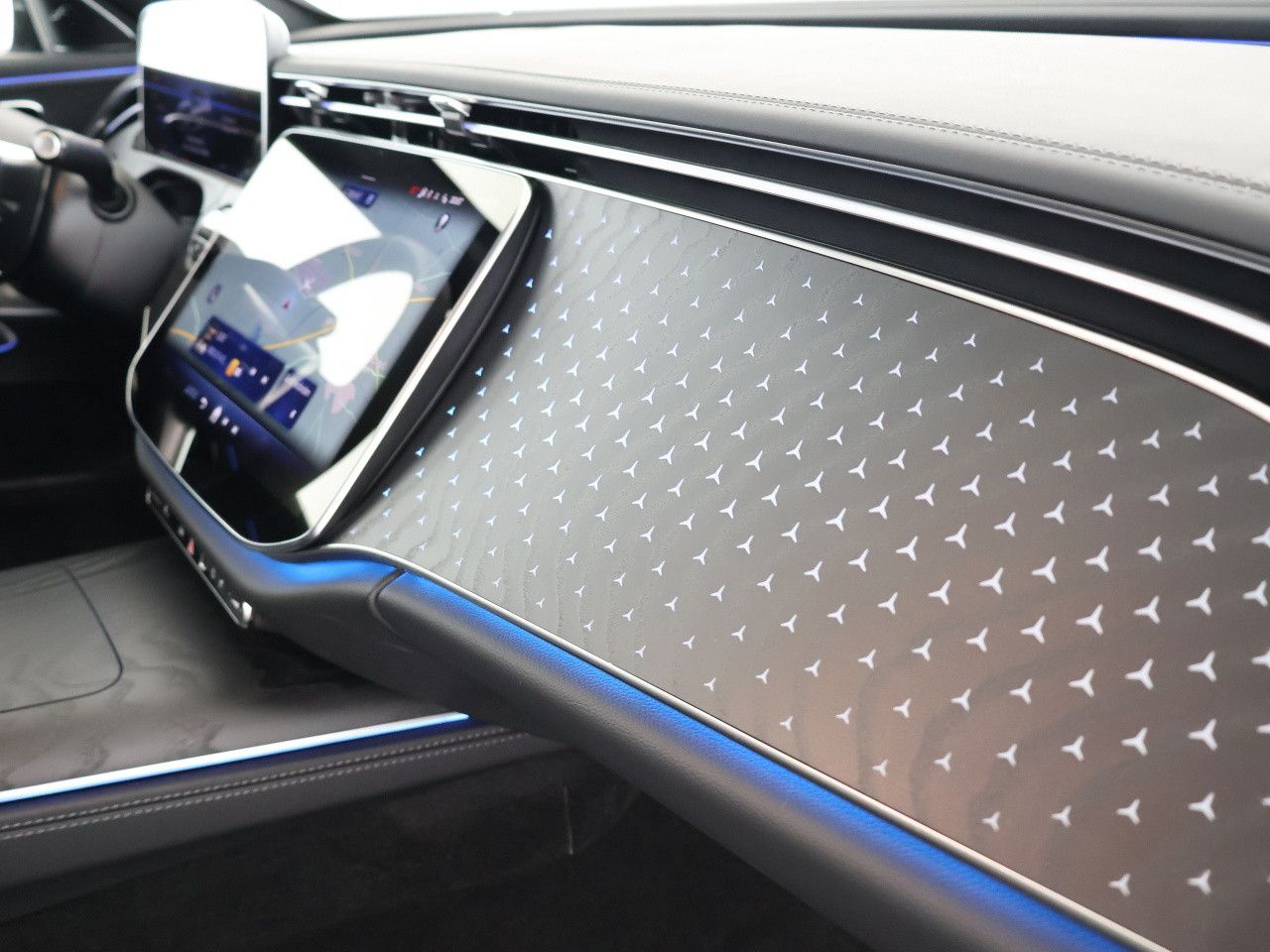 Mercedes-Benz E-Klasse – Bild 17