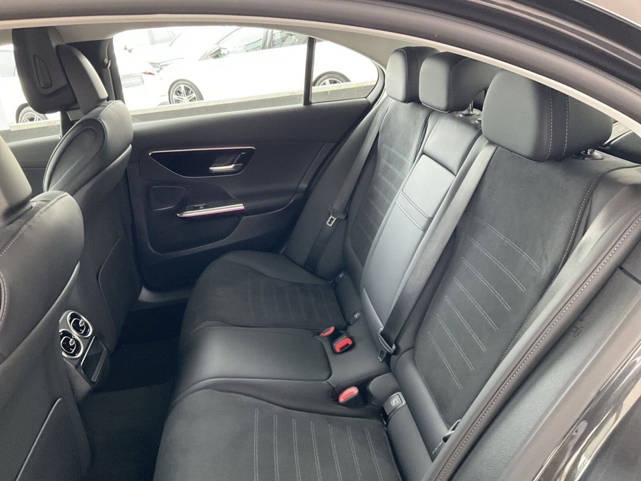 Mercedes-Benz C-Klasse – Bild 18