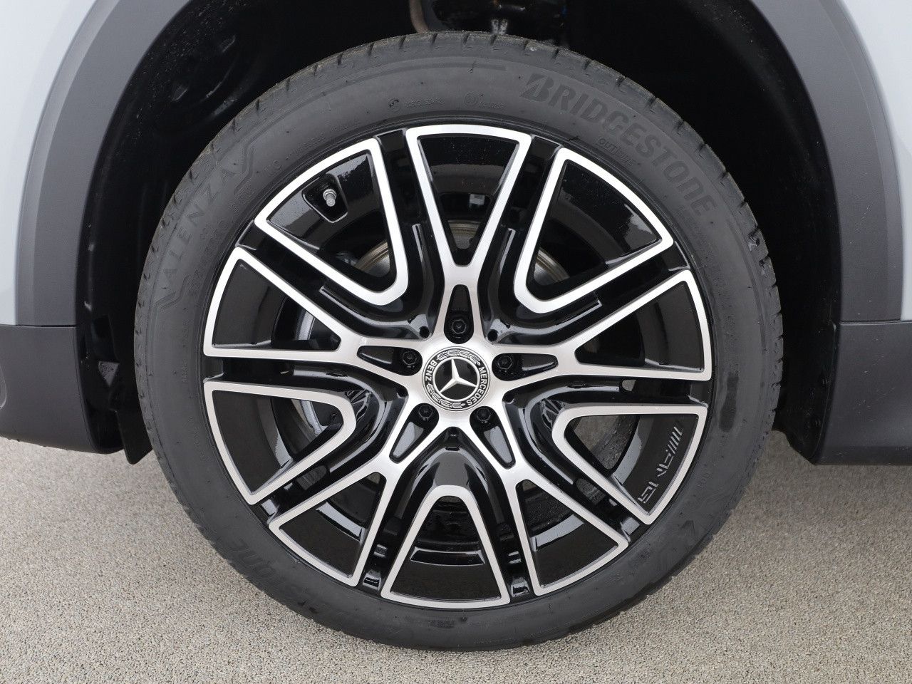 Mercedes-Benz GLB – Bild 16